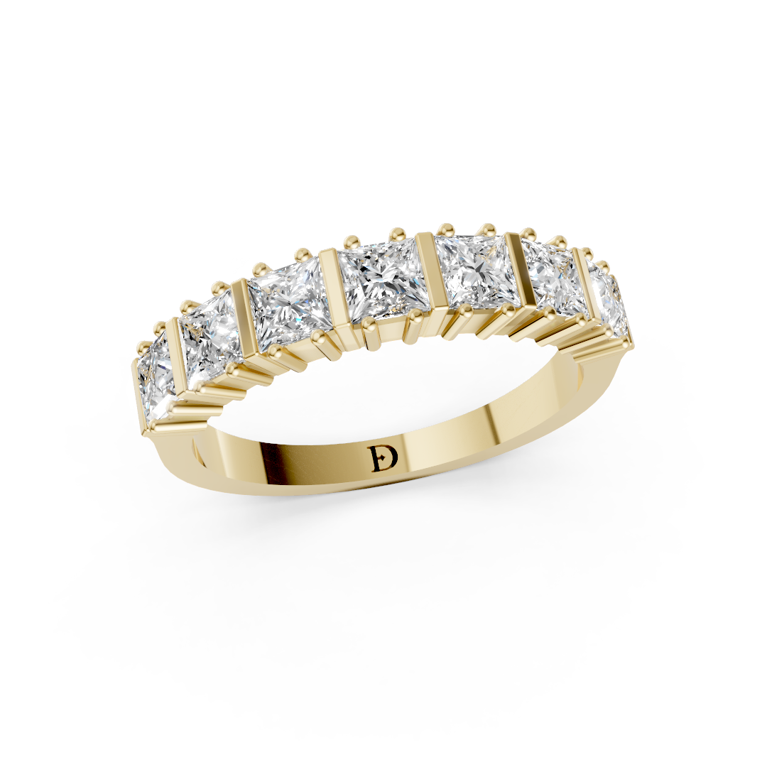 Bar Prong Set Princess Anniversary Band